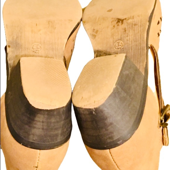 Gorgeous Tan, Perforated Booties! - Picture 4 of 4